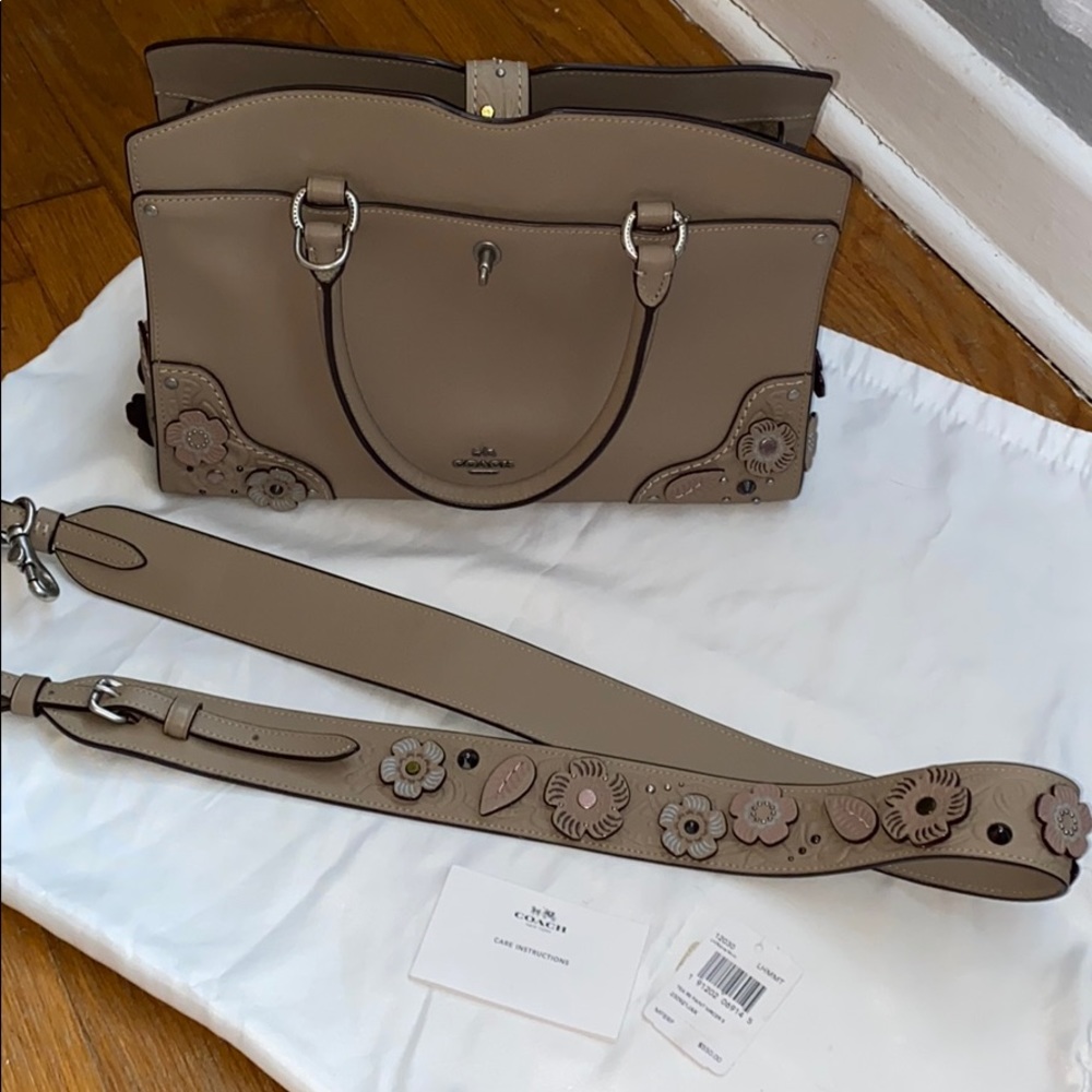 Purse - Picture 3 of 8